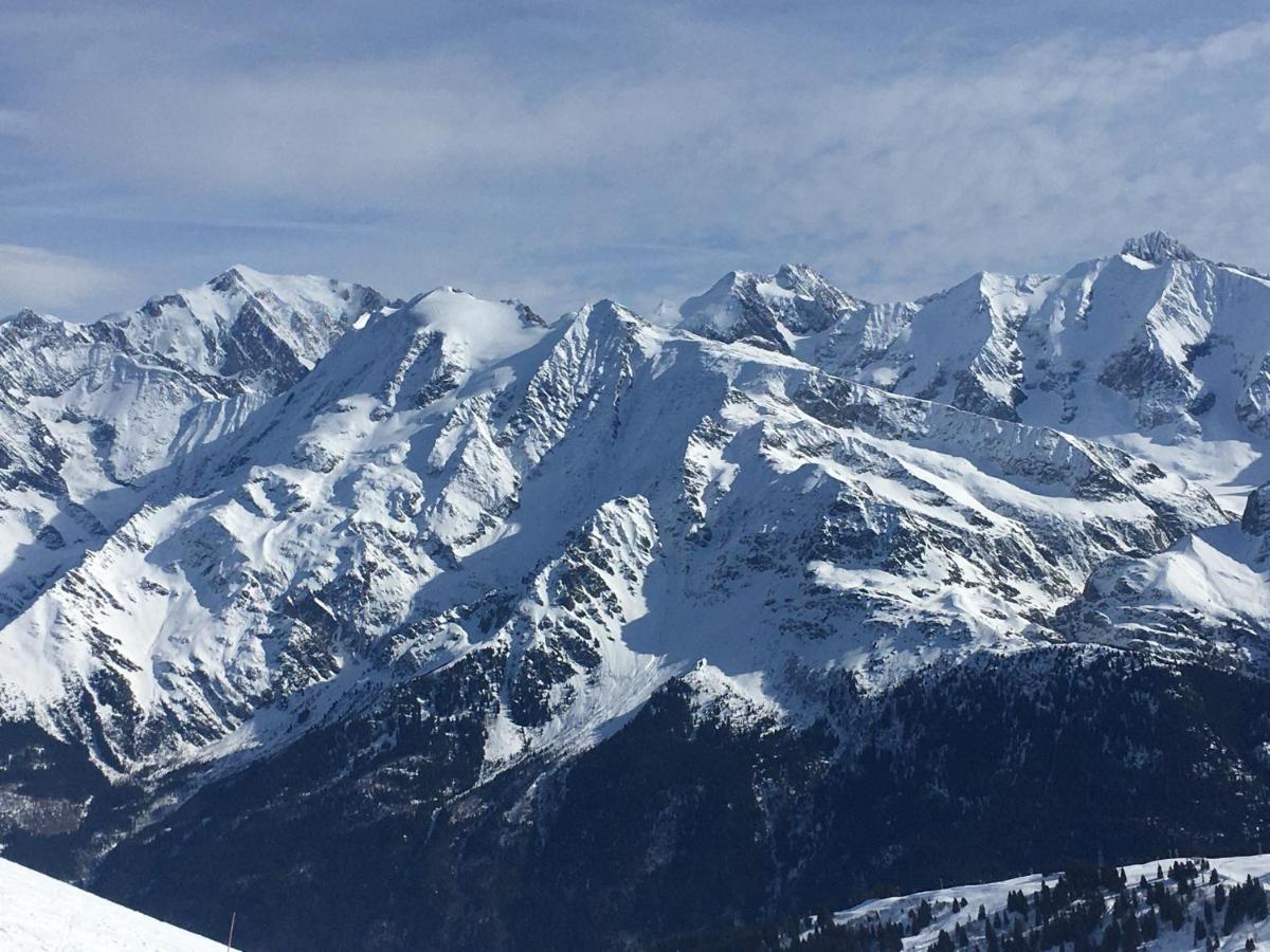 شقة Les Pierres Blanches Mont Blanc لي كونتامين مونتجوا المظهر الخارجي الصورة