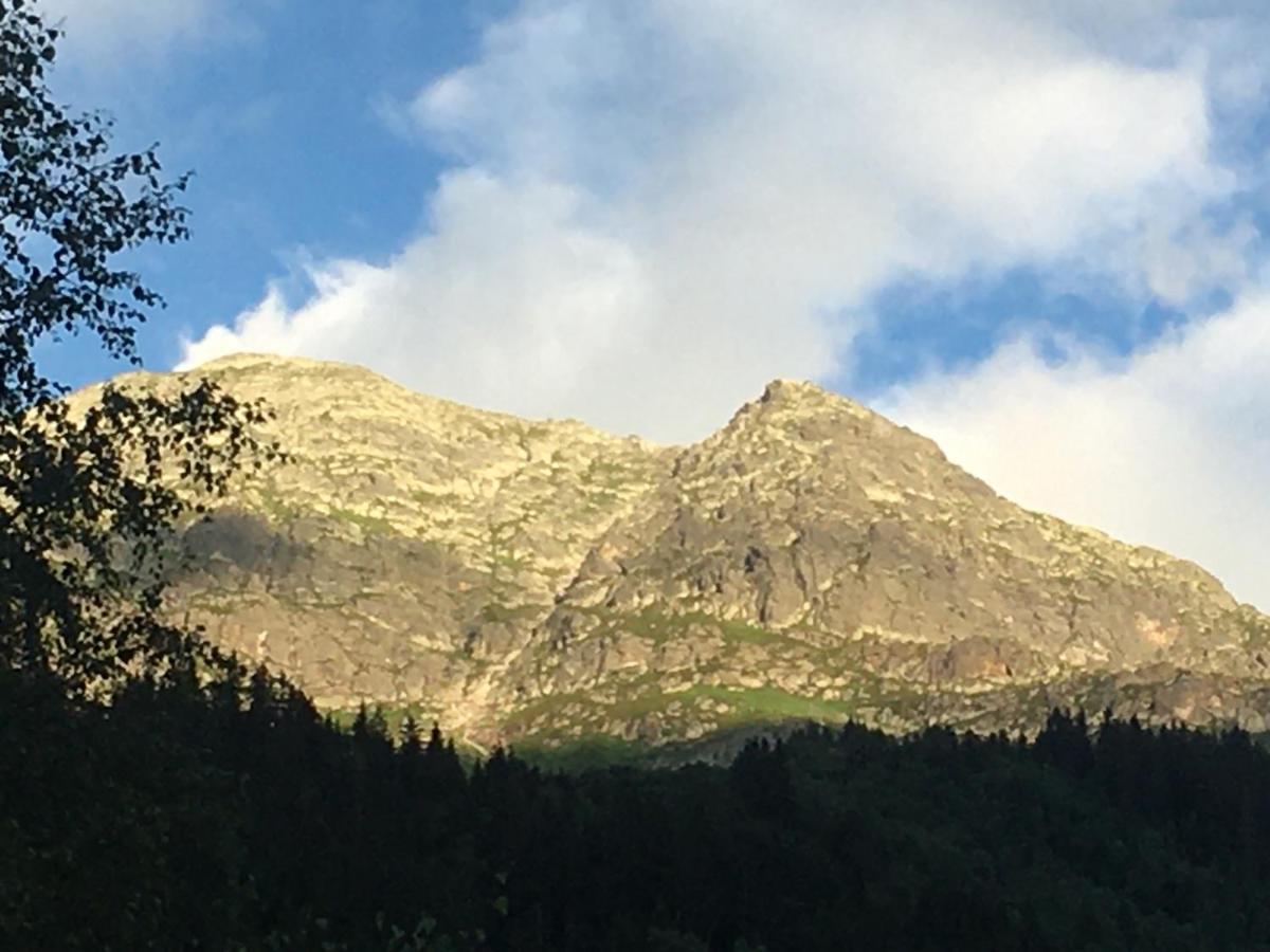 شقة Les Pierres Blanches Mont Blanc لي كونتامين مونتجوا المظهر الخارجي الصورة