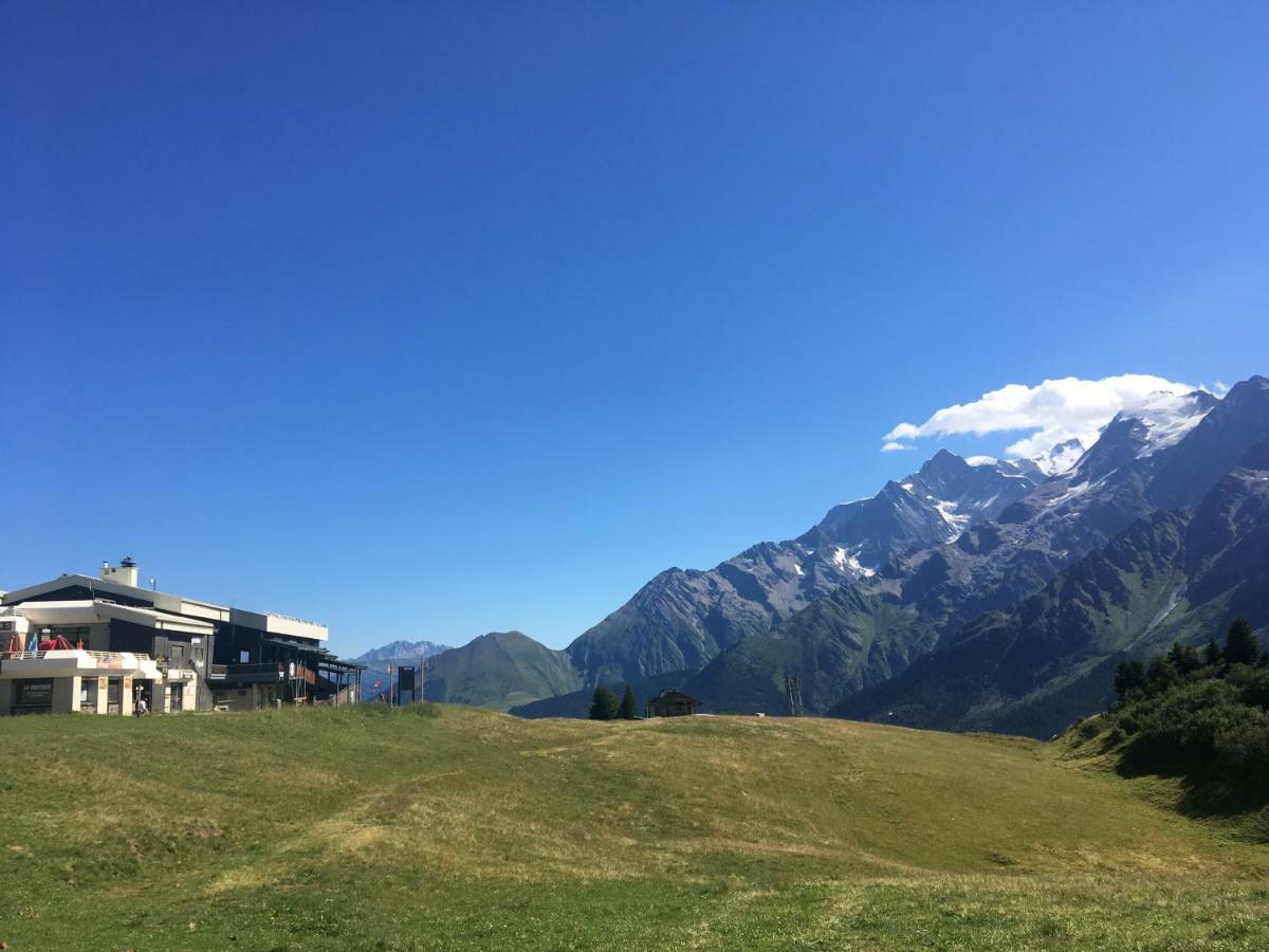 شقة Les Pierres Blanches Mont Blanc لي كونتامين مونتجوا المظهر الخارجي الصورة